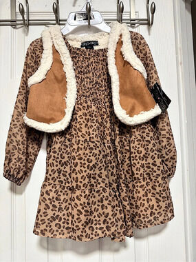 Girls First Girls' Leopard Print Dress Set Size 4 NWT